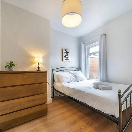 Cosy 2 Bedroom Town House Close To City Centre Belfast Exterior photo
